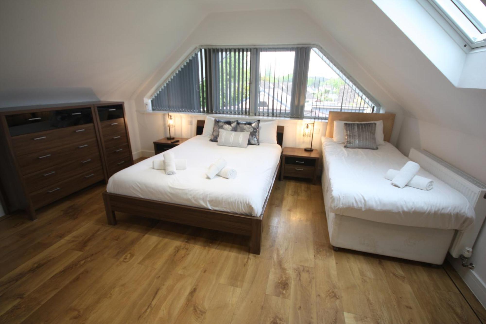 Four Corners Holiday Home Hot Tub & Sauna Ferndown Esterno foto